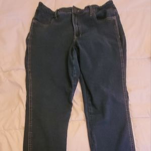 3/$25 Reitmans high rise cropped skinny jeans size 32